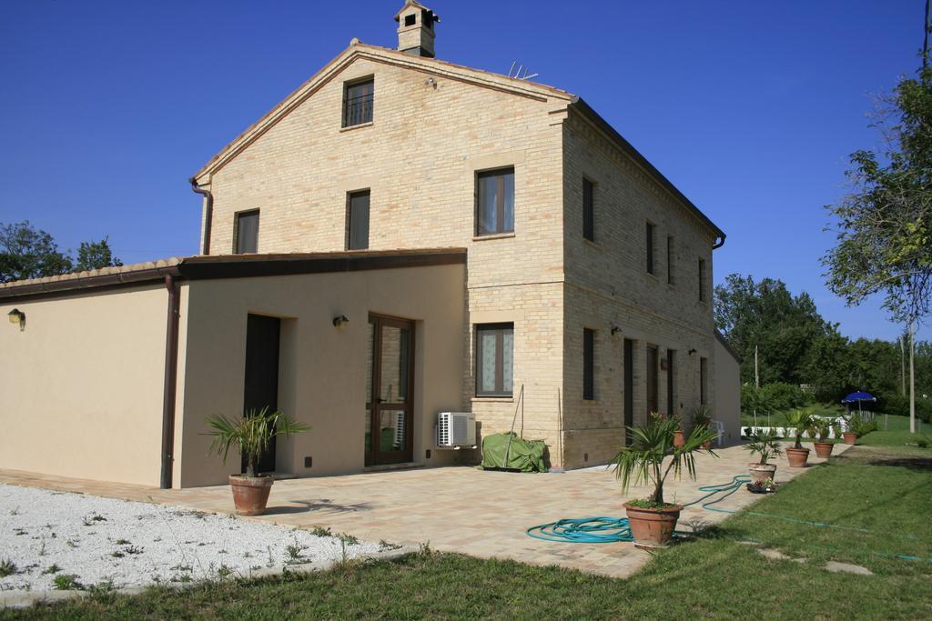 Agriturismo Fara Hotell Montegiorgio Exteriör bild