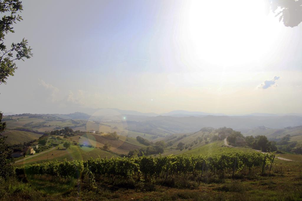 Agriturismo Fara Hotell Montegiorgio Exteriör bild