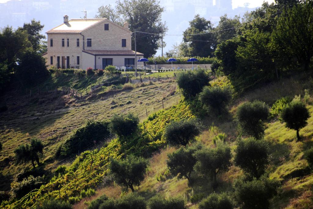 Agriturismo Fara Hotell Montegiorgio Exteriör bild
