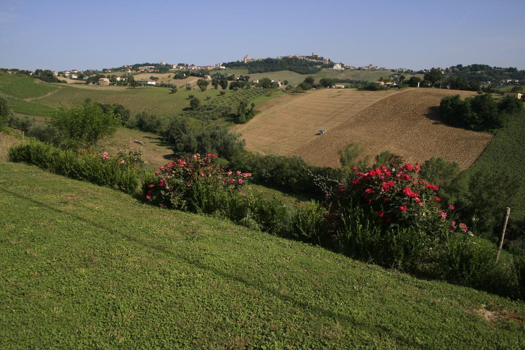Agriturismo Fara Hotell Montegiorgio Exteriör bild
