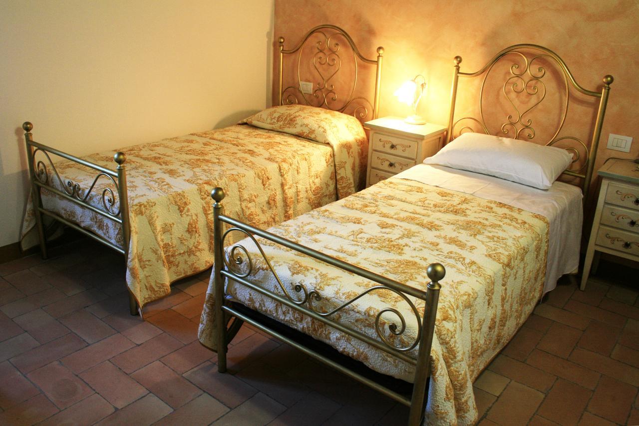 Agriturismo Fara Hotell Montegiorgio Rum bild
